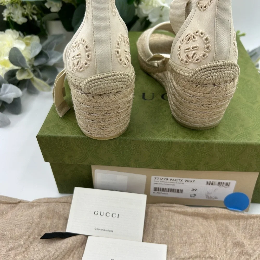 Gucci elegant espadrilles